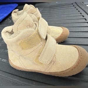 Naturino Kids Beige Suede Boots